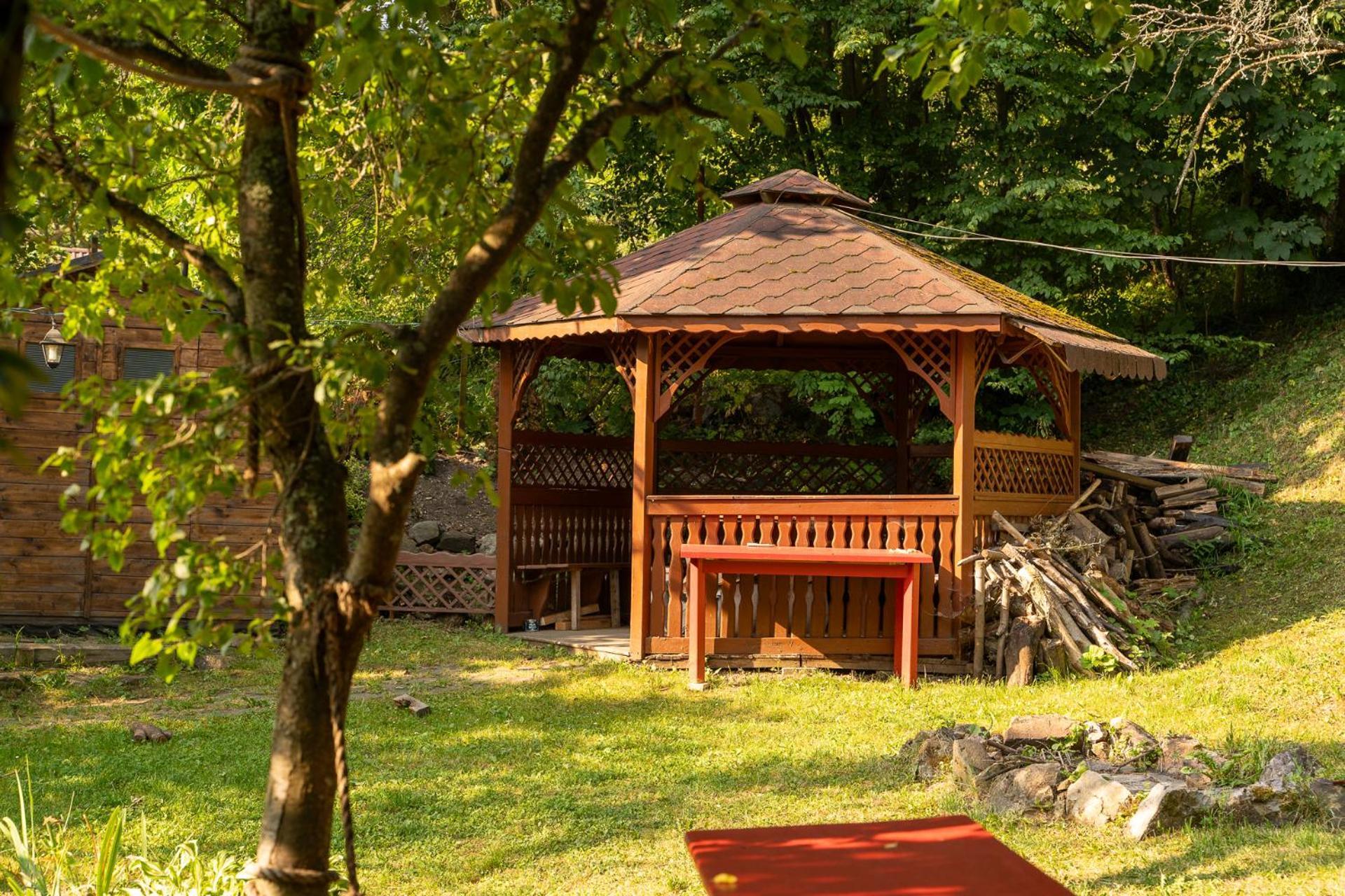 Penzion Prijemny Oddych Banská Štiavnica Esterno foto