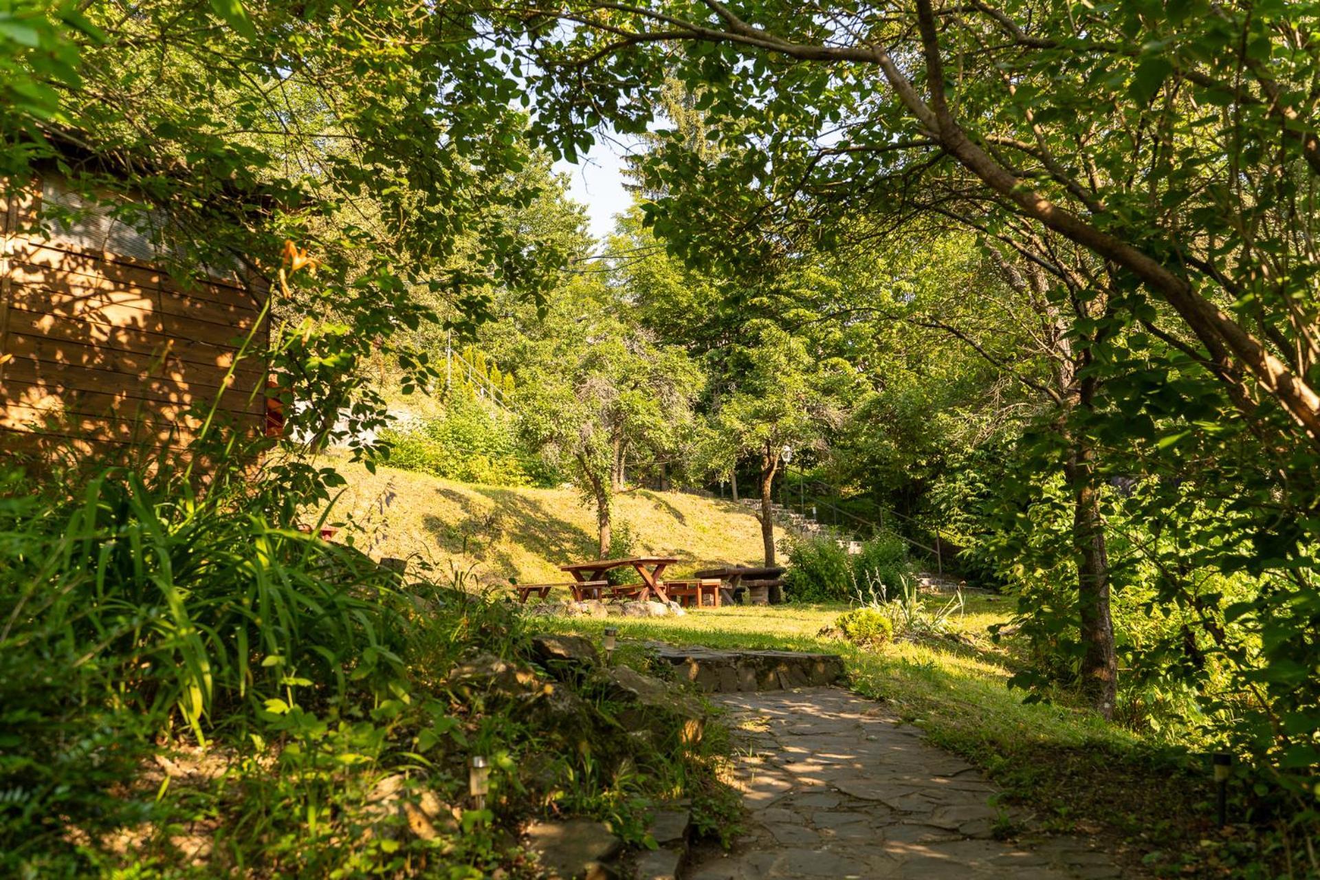 Penzion Prijemny Oddych Banská Štiavnica Esterno foto